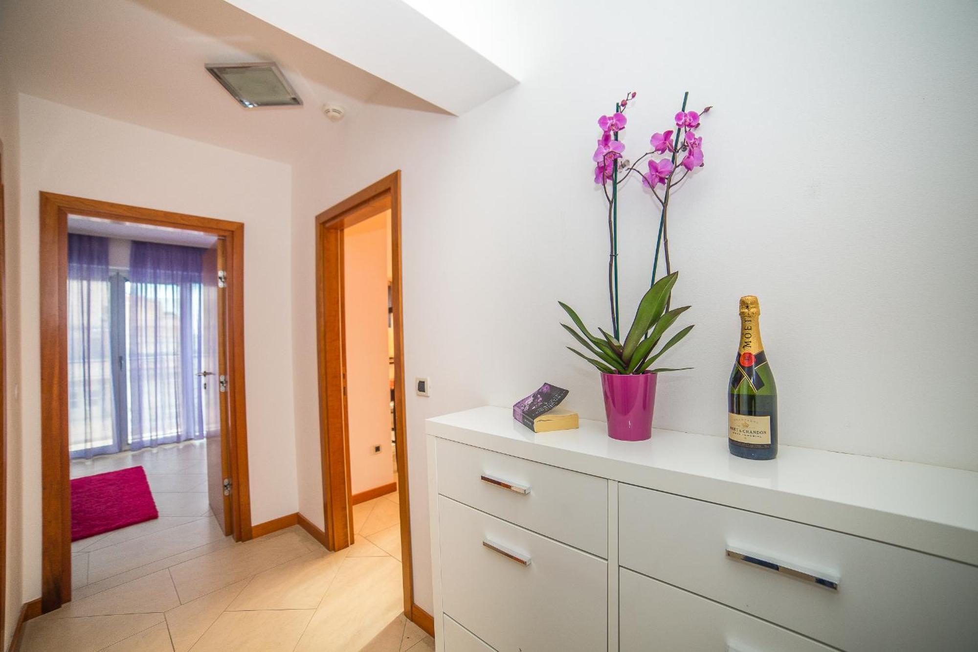 מאקרסקה Apartments Milan חדר תמונה