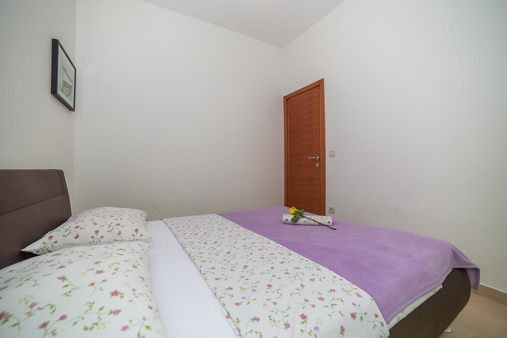 מאקרסקה Apartments Milan חדר תמונה